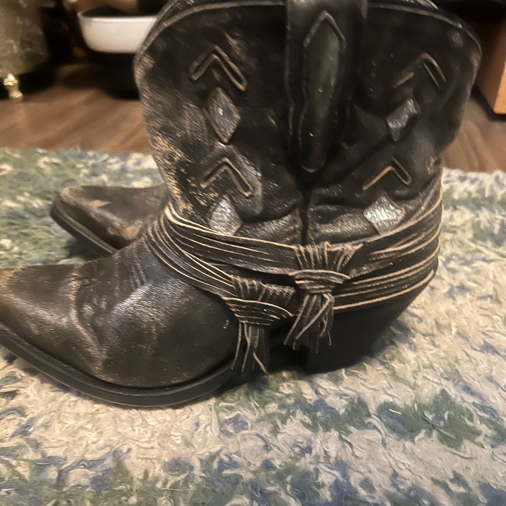 Laredo Distressed Black Western Boots